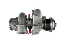 Load image into Gallery viewer, Turbosmart Water Cooled 5862 V-Band 0.82AR Internally Wastegated TS-2 Turbocharger Turbosmart