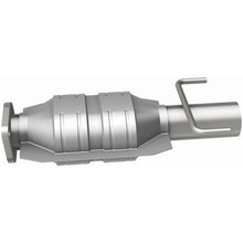Load image into Gallery viewer, MagnaFlow Conv DF 95-02 Continental 4.6L rear