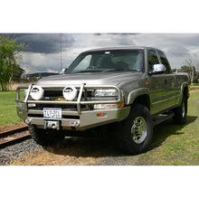 Load image into Gallery viewer, ARB Combar Slvrado99-02 Bull Bars ARB
