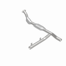 Load image into Gallery viewer, MagnaFlow Conv DF 97-98 Ford Expedition 4.6 | 93130