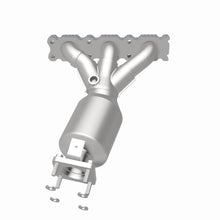 Load image into Gallery viewer, MagnaFlow Exhaust Products Catalytic Converter with Integrated Exhaust Manifold MagnaFlow Exhaust Products Catalytic Converter with Integrated Exhaust Manifold 22-174