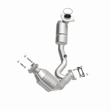 Load image into Gallery viewer, Magnaflow 04-07 Ford Taurus 3.0L Direct Fit Converter