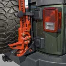 Load image into Gallery viewer, Rugged Ridge Off-road Jack Mounting Bracket 07-18 Jeep Wrangler JK Rugged Ridge