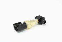 Load image into Gallery viewer, Aeromotive Fittings Aeromotive VaporWorx Gauge Setting Fitting Adapter - (1) AN-06 Male-Male Union & 1/8in NPT Port