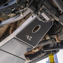 Load image into Gallery viewer, Rugged Ridge 18-23 Jeep Wrangler JLU 4dr Alum. Skid Plate for Engine/Trans - Tex. Blk Rugged Ridge
