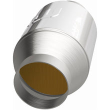 Load image into Gallery viewer, Magnaflow Premium High Flow Metallic Converter 4in OD - 2.5in In / 2.5in Out