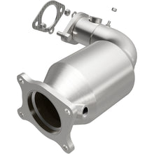 Load image into Gallery viewer, MagnaFlow Exhaust Products Catalytic Converter MagnaFlow Exhaust Products Magnaflow OEM Grade Direct-Fit Catalytic Converter 21-822