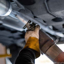 Load image into Gallery viewer, magnaflow-universal-installation-catalytic-converter-02.jpg