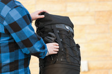 Load image into Gallery viewer, Kuryakyn Momentum Freeloader Duffle Kuryakyn