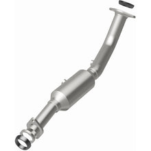 Load image into Gallery viewer, MagnaFlow Direct Fit Converter 03-11 Honda Element 2.4L Underbody
