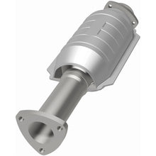 Load image into Gallery viewer, MagnaFlow Exhaust Products Catalytic Converter MagnaFlow Exhaust Products Magnaflow Standard Grade Direct-Fit Catalytic Converter 22834