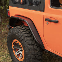 Load image into Gallery viewer, Rugged Ridge HD Steel Tube Fenders Rear Pair Black 18-19 JL Rugged Ridge