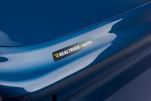 Load image into Gallery viewer, UnderCover 15-20 Ford F-150 5.5ft Lux Bed Cover - Ingot Silver Bed Covers - Hinged Undercover