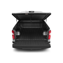 Load image into Gallery viewer, UnderCover 19-25 Chevrolet Silverado 1500 5.9ft Short Bed Elite LX Bed Cover (Painted)