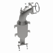 Load image into Gallery viewer, MagnaFlow DF Conv 2020 Jeep Cherokee Single Underbody 2L
