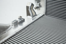 Load image into Gallery viewer, Photo - Close Up