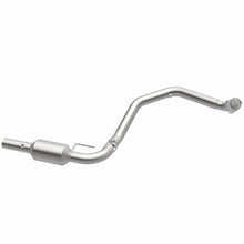 Load image into Gallery viewer, Magnaflow Catalytic Converter Direct Fit MagnaFlow 2009 Chevrolet Express 4500 V8 6.0L Left Underbody Catalytic Converter