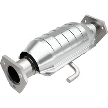 Load image into Gallery viewer, MagnaFlow Exhaust Products Catalytic Converter MagnaFlow Exhaust Products Magnaflow Standard Grade Direct-Fit Catalytic Converter 22926