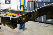 Load image into Gallery viewer, Rust Buster 00-20 Chevy Tahoe Upper Control Arm Repair Kit - Right | RB7428R