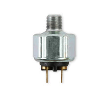 Load image into Gallery viewer, Earl's Performance Brake Light Switch Earl's Performance Earl's BRAKE LIGHT SWITCH - Pressure Activated 100186ERL