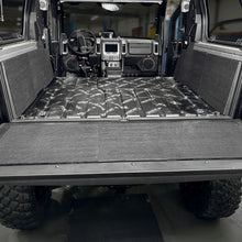 Load image into Gallery viewer, Photo - lifestyle view