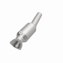 Load image into Gallery viewer, MagnaFlow Exhaust Products Catalytic Converter MagnaFlow Exhaust Products Magnaflow Standard Grade Direct-Fit Catalytic Converter 22915