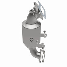 Load image into Gallery viewer, Magnaflow 14-16 Ram ProMaster 1500/2500/3500 V6 3.6L CARB Compliant DirectFit Catalytic Converter