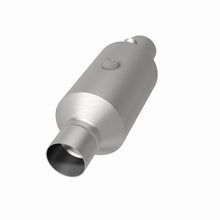 Load image into Gallery viewer, Magnaflow 2.50 w/dual O2 5in. Spun Universal Converter