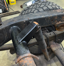 Load image into Gallery viewer, Rust Buster 07-18 Chevy Silverado/GMC Sierra Rear Upper Shock Mount | RB7343