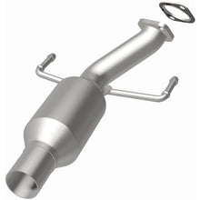 Load image into Gallery viewer, Magnaflow Catalytic Converter Direct Fit Magnaflow 2013 Buick Encore 1.4L Direct Fit Converter