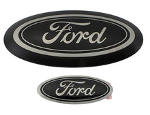 Load image into Gallery viewer, Ford Racing FRPM-1447-SDB3 Ford Racing 2023+ Super Duty Black Oval Kit (w/o Camera)