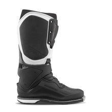 Load image into Gallery viewer, Gaerne GAR2262-020-11 Gaerne SG22 Boot Black/White Size - 11