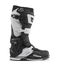 Load image into Gallery viewer, Gaerne GAR2262-020-11 Gaerne SG22 Boot Black/White Size - 11