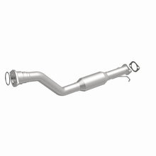 Load image into Gallery viewer, Magnaflow Catalytic Converter Direct Fit Magnaflow 04-05 Chevrolet Impala 3.8L Direct Fit Converter
