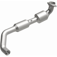 Load image into Gallery viewer, Magnaflow Catalytic Converter Direct Fit Magnaflow 04-05 Ford F-150 5.4L Direct Fit Converter