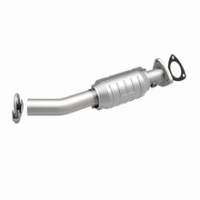 Load image into Gallery viewer, Magnaflow Catalytic Converter Direct Fit Magnaflow 04-05 Suzuki Forenza 2.0L Direct Fit Converter