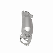 Load image into Gallery viewer, Magnaflow Catalytic Converter Direct Fit Magnaflow 05-06 Nissan Pathfinder 4.0L Direct Fit Converter