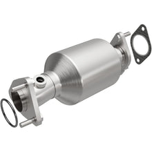 Load image into Gallery viewer, Magnaflow Catalytic Converter Direct Fit Magnaflow 05-06 Nissan Pathfinder 4.0L Direct Fit Converter