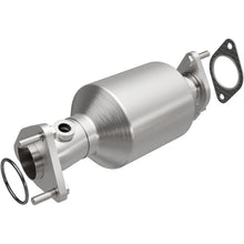 Load image into Gallery viewer, Magnaflow Catalytic Converter Direct Fit Magnaflow 05-06 Nissan Pathfinder 4.0L Direct Fit Converter