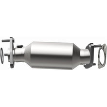 Load image into Gallery viewer, Magnaflow Catalytic Converter Direct Fit Magnaflow 05-06 Nissan Pathfinder 4.0L Direct Fit Converter