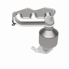 Load image into Gallery viewer, Magnaflow Catalytic Converter Direct Fit Magnaflow 05-07 Toyota Avalon 3.5L Direct Fit Converter