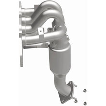 Load image into Gallery viewer, Magnaflow Catalytic Converter Direct Fit Magnaflow 05-08 Ford Escape 2.3L Direct Fit Converter