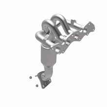 Load image into Gallery viewer, Magnaflow Catalytic Converter Direct Fit Magnaflow 05-08 Ford Escape 2.3L Direct Fit Converter