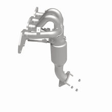 Load image into Gallery viewer, Magnaflow Catalytic Converter Direct Fit Magnaflow 05-08 Ford Escape 2.3L Direct Fit Converter