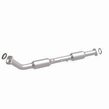 Load image into Gallery viewer, Magnaflow Catalytic Converter Direct Fit Magnaflow 05-12 Toyota Tacoma 2.7L Direct Fit Converter