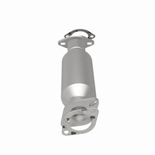 Load image into Gallery viewer, Magnaflow Catalytic Converter Direct Fit Magnaflow 06-08 Hyundai Sonata 2.4L Direct Fit Converter