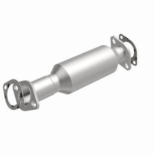 Load image into Gallery viewer, Magnaflow Catalytic Converter Direct Fit Magnaflow 06-08 Hyundai Sonata 2.4L Direct Fit Converter