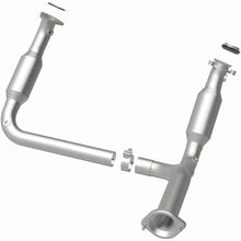 Load image into Gallery viewer, Magnaflow Catalytic Converter Direct Fit Magnaflow 07-08 Chevrolet Silverado 1500 4.3L Direct Fit Converter