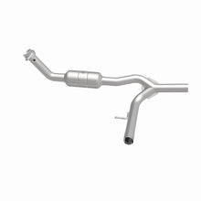 Load image into Gallery viewer, Magnaflow Catalytic Converter Direct Fit Magnaflow 07-08 Ford F-150 4.6L Direct Fit Converter