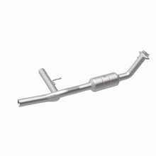 Load image into Gallery viewer, Magnaflow Catalytic Converter Direct Fit Magnaflow 07-08 Ford F-150 4.6L Direct Fit Converter